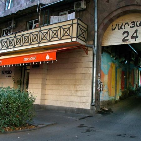 Apartment On Saryan 24 Jereván Kültér fotó